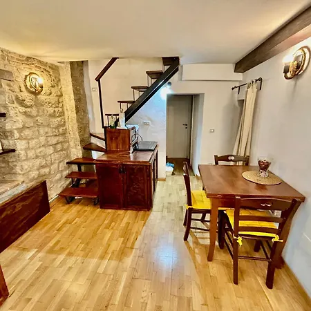 Le Mura Di San Verecondo Gubbio