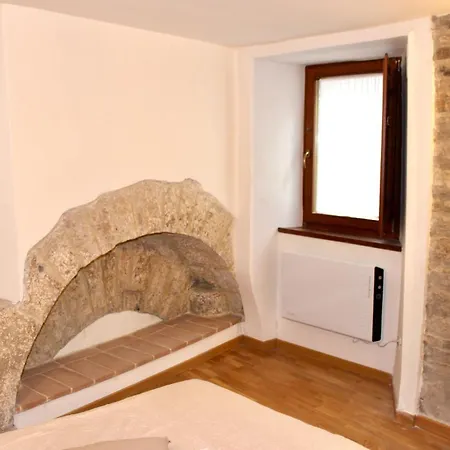 Le Mura Di San Verecondo * Gubbio